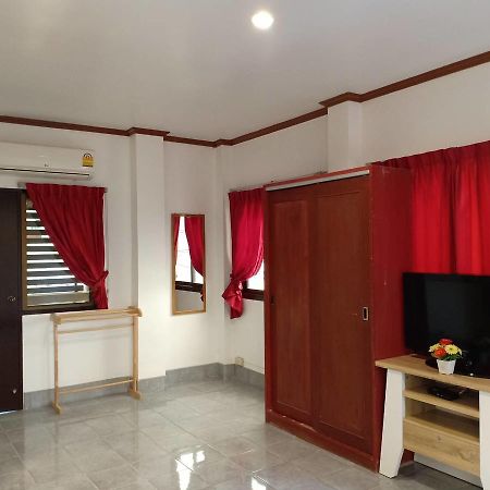Kookkai House Patong Exterior foto
