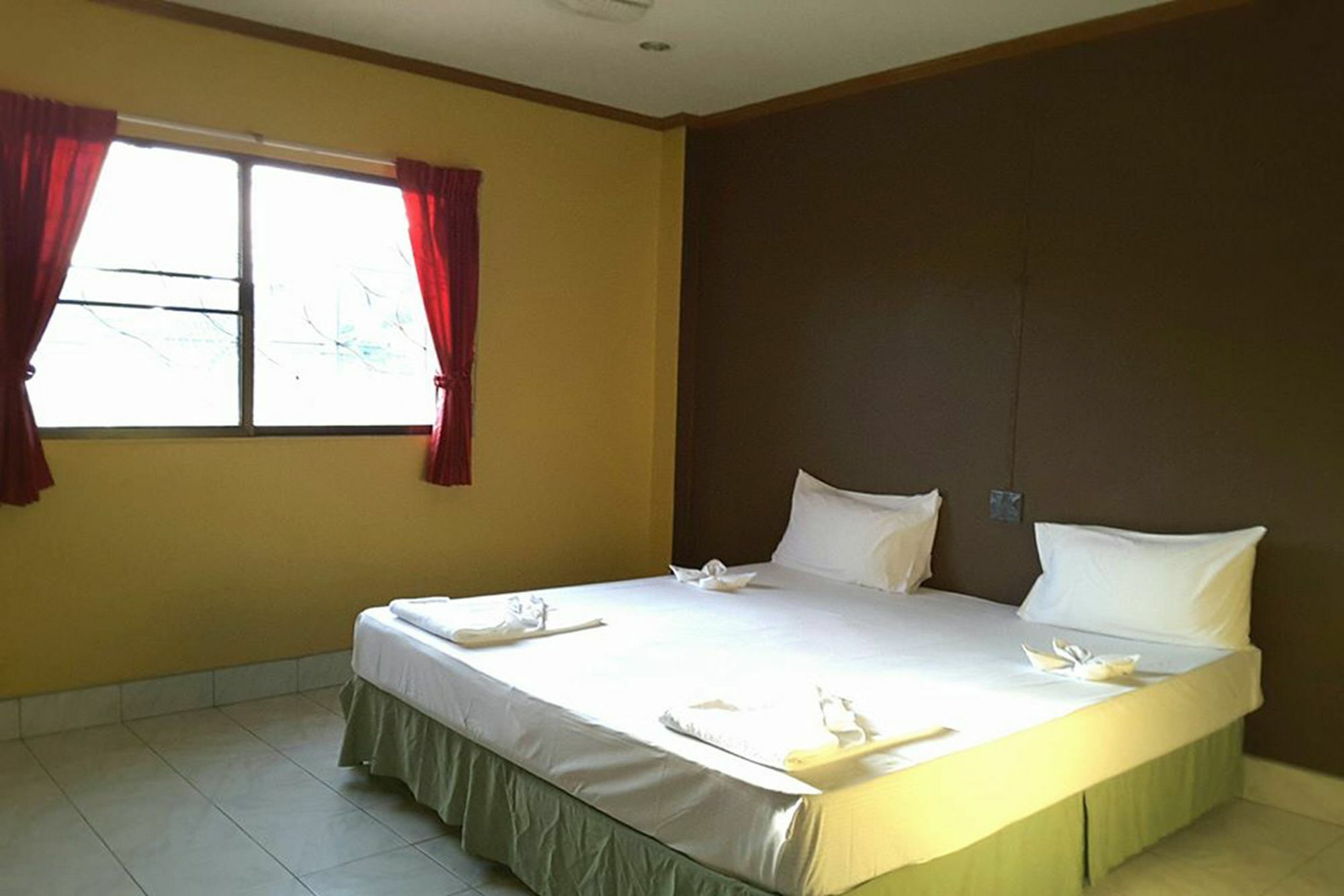 Kookkai House Patong Exterior foto