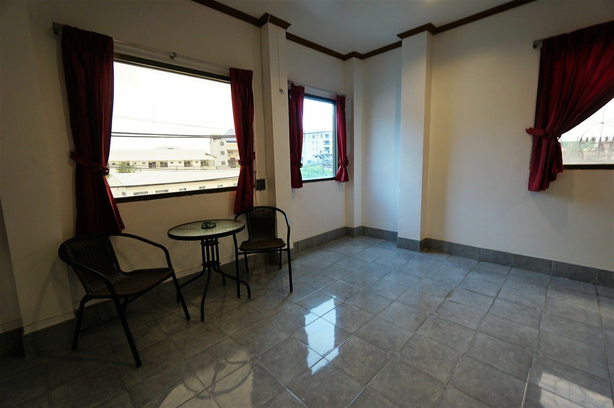 Kookkai House Patong Exterior foto