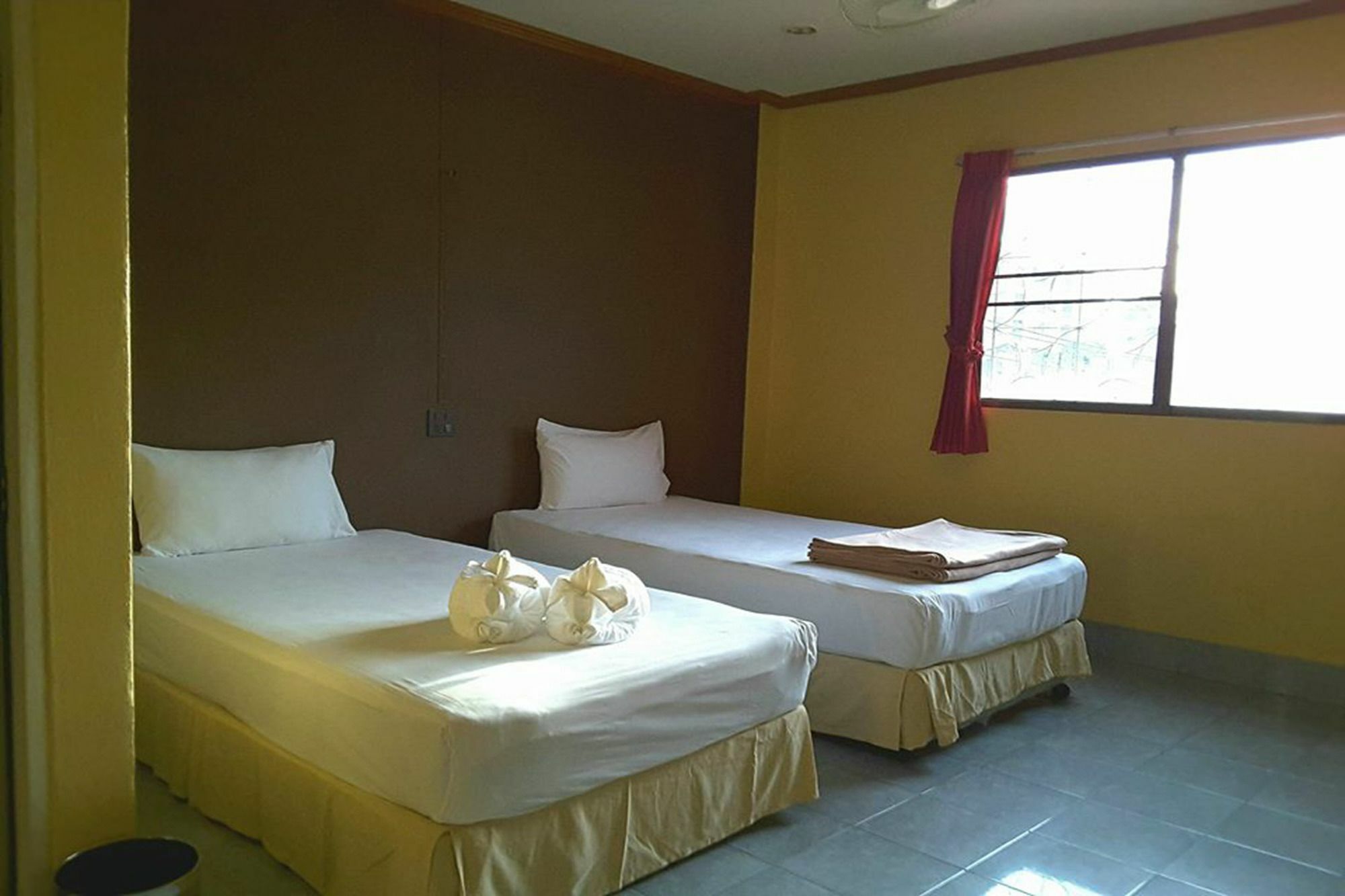Kookkai House Patong Exterior foto
