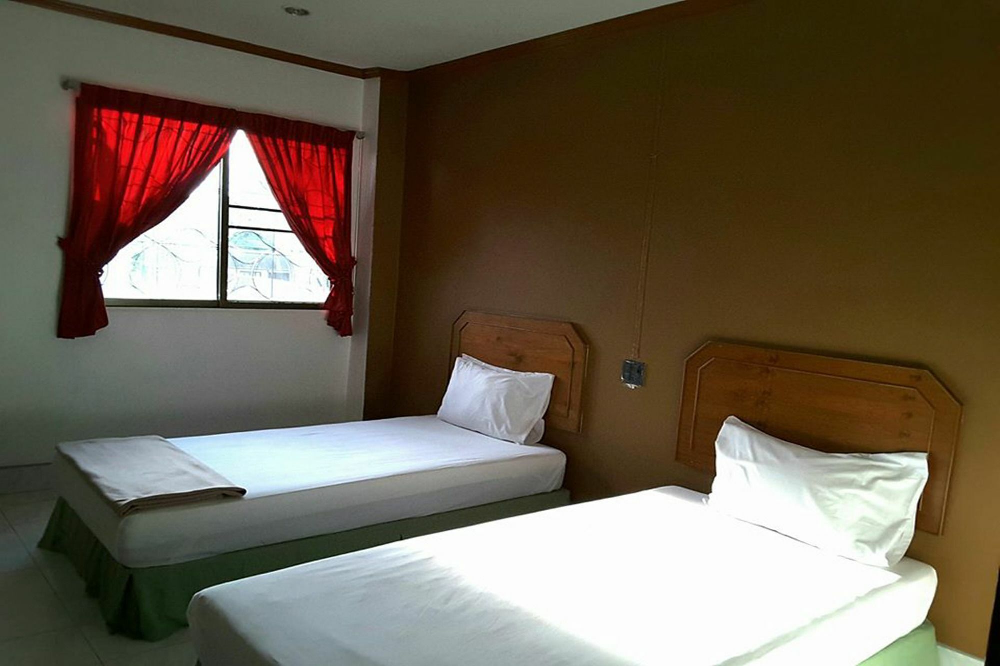Kookkai House Patong Exterior foto